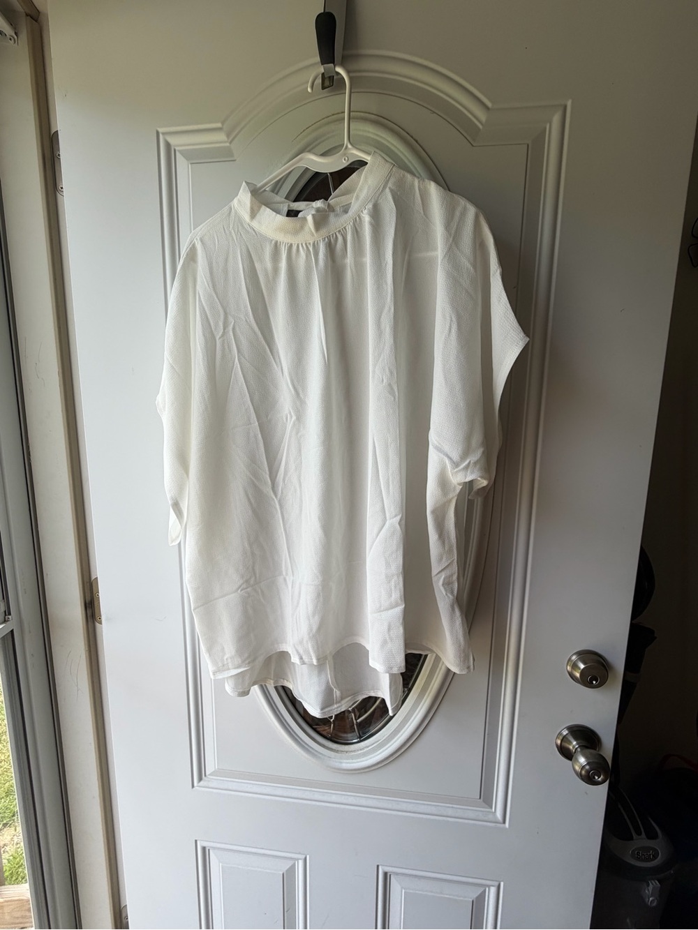 SHEIN White Pleated Short Sleeve Blouse